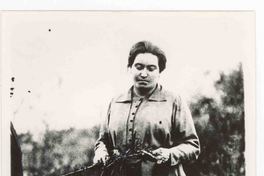[Retrato de Gabriela, 1917]  [fotografía].