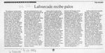 Lafourcade recibe palos  [artículo] Poli Délano.