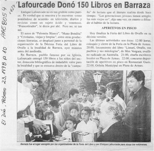 Lafourcade donó 150 libros en Barraza