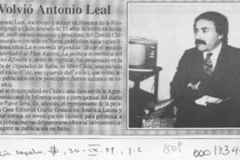 Volvió Antonio Leal  [artículo].