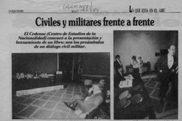 Civiles y militares frente a frente  [artículo] Antonio Martínez.