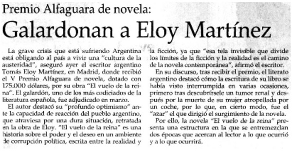 Galardonan a Eloy Martínez.
