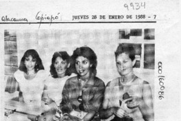 Cinco mujeres en despedida de soltera  [artículo].