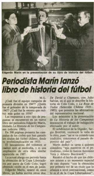 Periodista Marín lanzó libro de historia del fútbol.