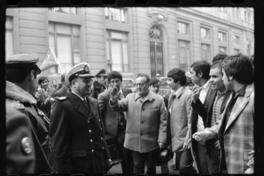 [Allende llega a La Moneda por Teatinos] : Manifestaciones 1973