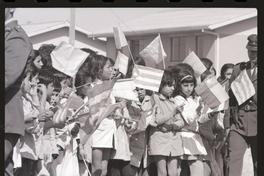 [Niños y niñas estudiantes formados ordenados para ver al Presidente Allende] : Nave Sierra Maestra en Talcahuano