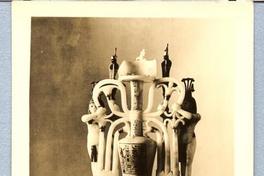 The King and Queen's perfume vase 053 Tutankhamen series.