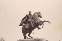 [Estatua equestre de Simón Bolívar]