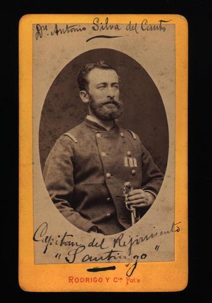 [Antonio Silva del Canto, Capitán del Regimiento "Santiago", retrato de medio cuerpo con uniforme]