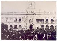 [Manifestación en el edificio de las artes gráficas, Salvador de Bahía, 25 de julio de 1902, Brasil]
