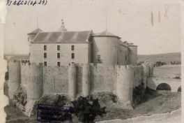 [Castillo de Simancas, sede del Archivo General de Simancas, vista panorámica, Valladolid, España]