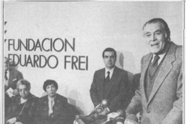 Lanzaron libro "Memorias" del presidente Eduardo Frei  [artículo].
